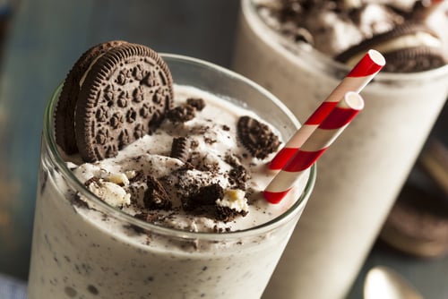 Milk shake de biscoito recheado receita fácil e deliciosa