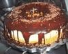 Bolo de cenoura fofinho com cobertura de chocolate