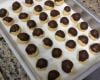 Carolina ou bomba de doce de leite com chocolate