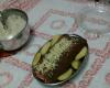 Rocambole de carne moída com queijo e presunto