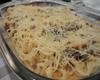Macarrão com carne moída e queijo