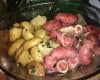 Linguiça ao forno com batatas