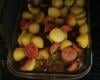 Linguiça ao forno com batatas