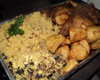 Frango à moda caipira ,com batatas e arroz