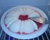 Flan de iogurte com calda de cereja