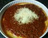 Polenta com molho de carne moída