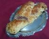 Pão caseiro recheado com linguiça