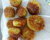 Bolinho de arroz recheado com queijo