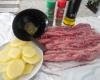 Costela ao bafo com alho e batatas