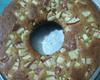 Bolo de iogurte de mel com maçã e canela