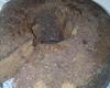 Bolo de chocolate de microondas com calda de falso brigadeiro