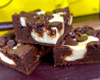 BROWNIE DE CHOCOLATE COM CHEESECAKE