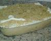 Torta de pão de forma cremosa com atum