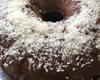 Bolo de chocolate com cobertura de brigadeiro