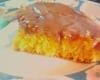 Bolo de cenoura com calda de chocolate