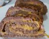 Rocambole de carne moída com queijo e presunto