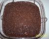 Bolo de baunilha com gotas de chocolate e cobertura (super fofo)