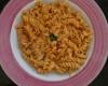 Macarrão com carne moída e creme de leite