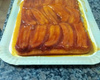 Bolo invertido de banana caramelada de liquidificador