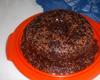Bolo de chocolate de microondas com calda de falso brigadeiro