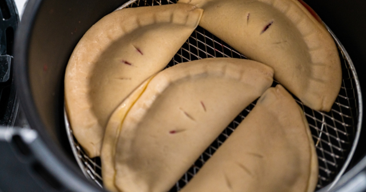 Pastel saudável e sem fritura: faça desse jeito na airfryer e o petisco