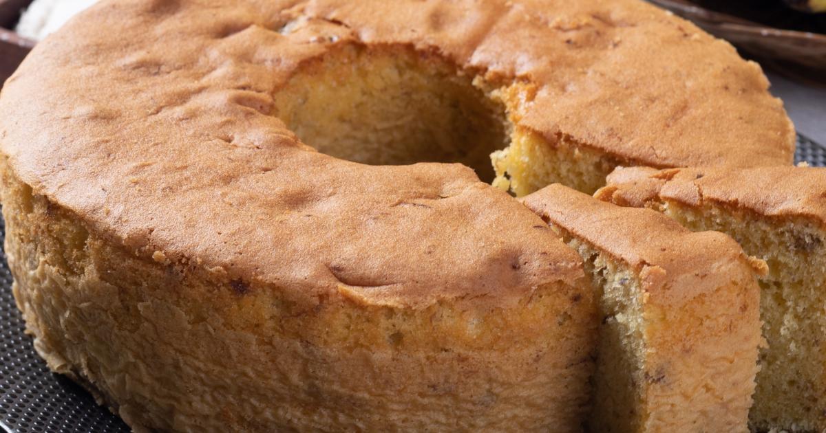 BOLO SEM FARINHA DE TRIGO E SEM LEITE! VOCÊ VAI SE SURPREENDER