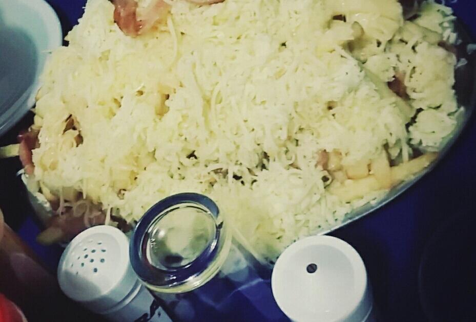 Receita de Batata Frita com Queijo e Bacon