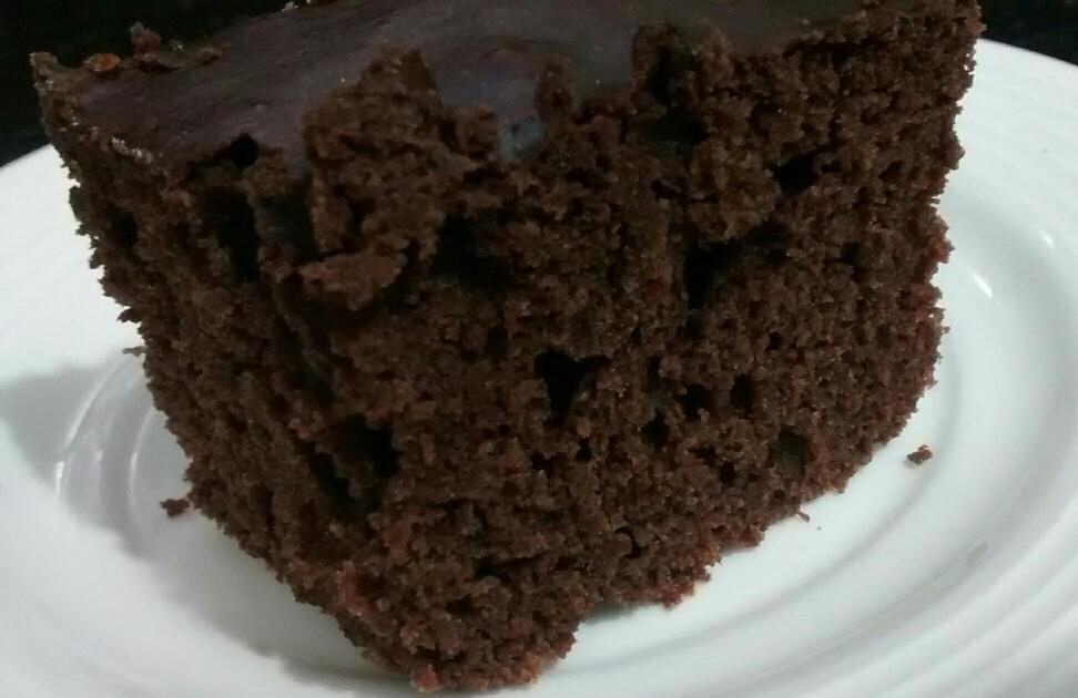 Receita deliciosa bolo de chocolate simples e facil; sem batedeira e sem  liquidificador – Metro World News Brasil