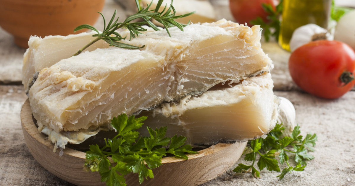 Como dessalgar bacalhau rapidamente confira maneira superprática
