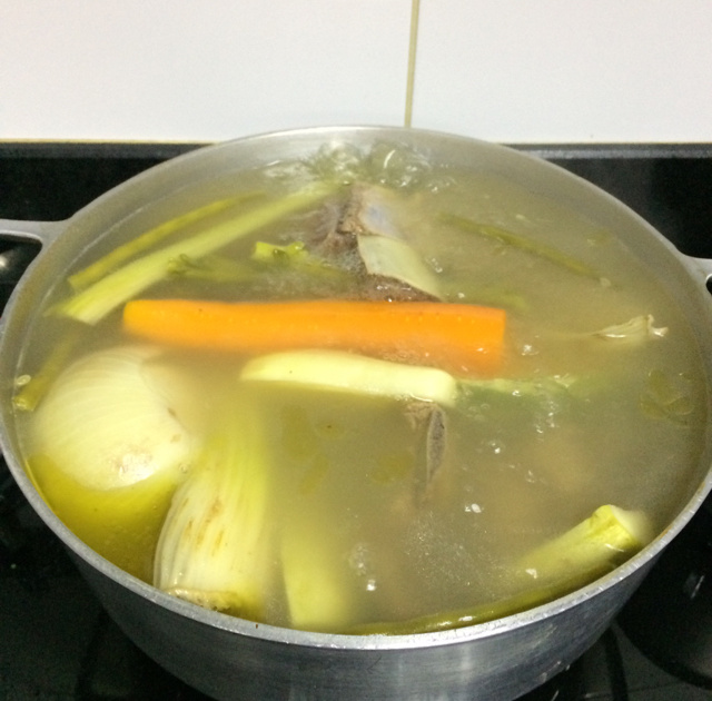 Receita de Brodo italiano para risotos e outros pratos, enviada por ...