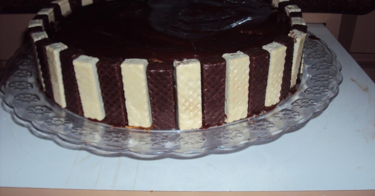 Bolo de Aniversário Masculino Simples  Chocolate cake decoration, Birthday  cake chocolate, Frosting recipes