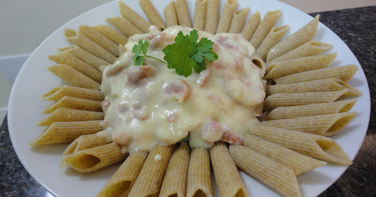 Receita de Macarrão com molho branco e calabresa, enviada por helena ...