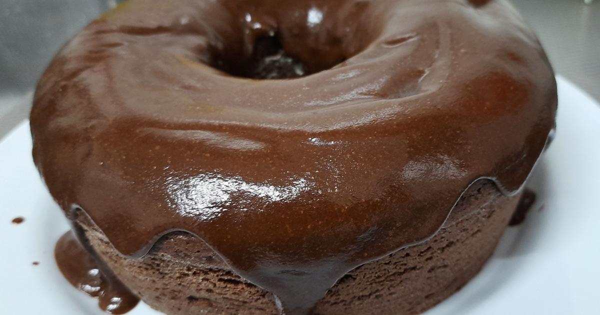 BOLO DE FUBÁ COM INGREDIENTE SURPRESA