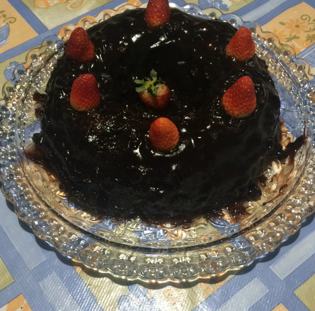 Receita De Bolo De Chocolate Com Calda De Chocolate Enviada Por Simone