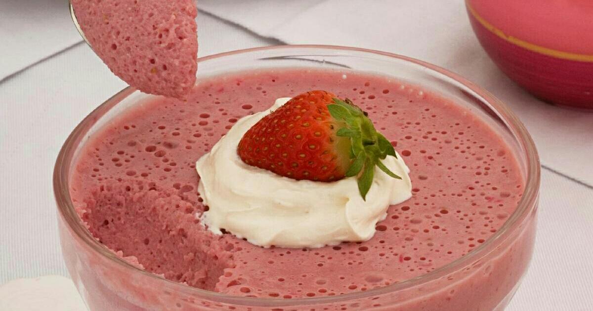 Receita De Mousse De Morango Fácil, Enviada Por Catia De Britto ...