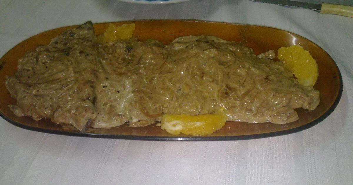 Fígado frito com espinafre e laranja