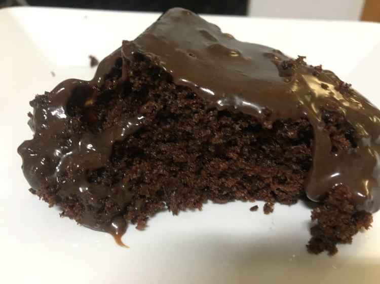 BOLO DE CHOCOLATE DE LIQUIDIFICADOR - fácil, macio e delicioso