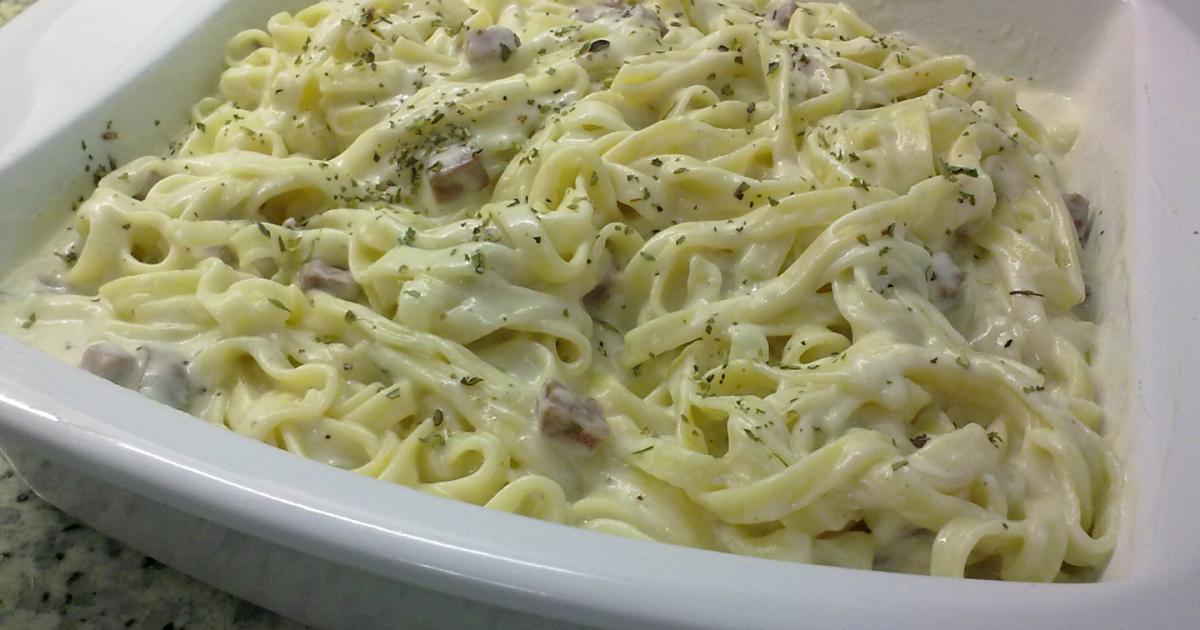 Receita De Macarrão Ao Molho Branco Com Presunto E Mussarela, Enviada ...