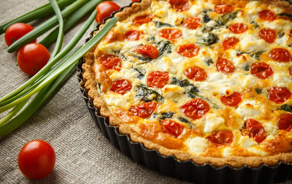 Comida salgada para festa junina: torta, quiche, sanduíche e bolo salgado