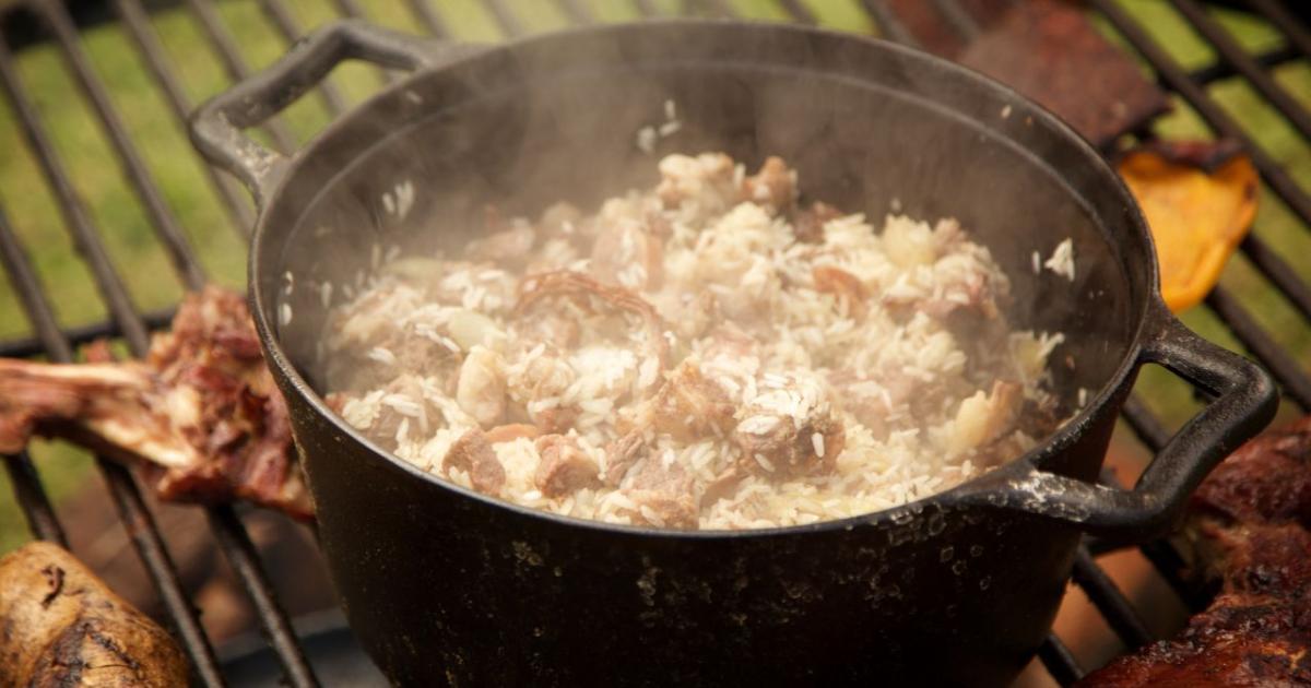 Comida de peão feita no fogo de chão em Barretos: você tem que provar essa  deliciosa tradição! - TudoGostoso