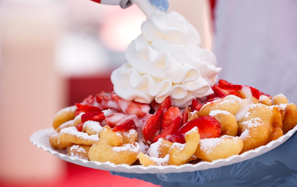 Funnel cake: a receita superfamosa dos parques da Disney agora pode ser  feita aí na sua cozinha - TudoGostoso