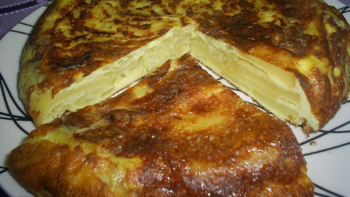 Tortilha de batata e cebola