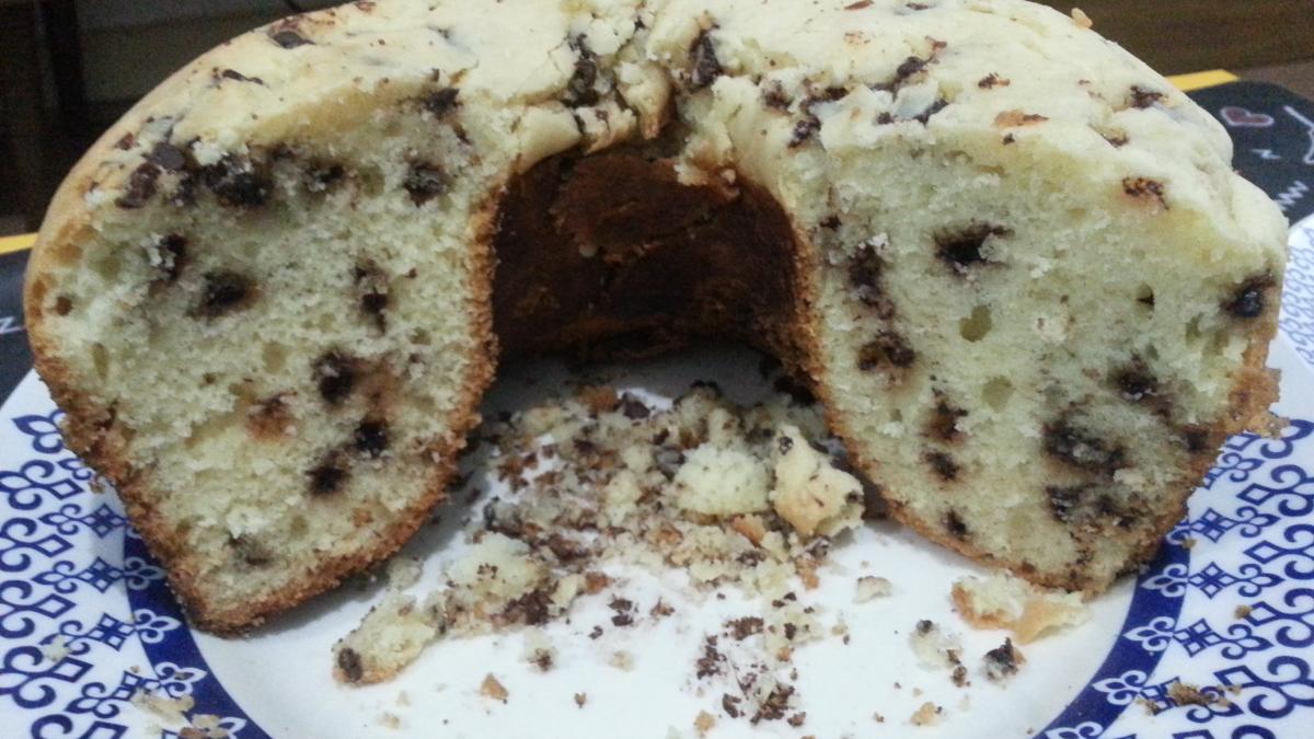 Receita de bolo de baunilha com gotas de chocolate – Panelaterapia