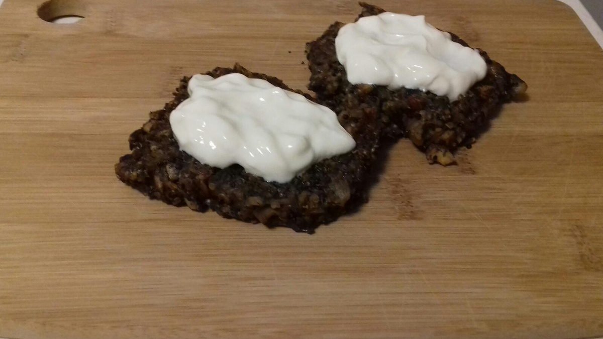 Hamburguer vegetariano de cogumelos e quinoa