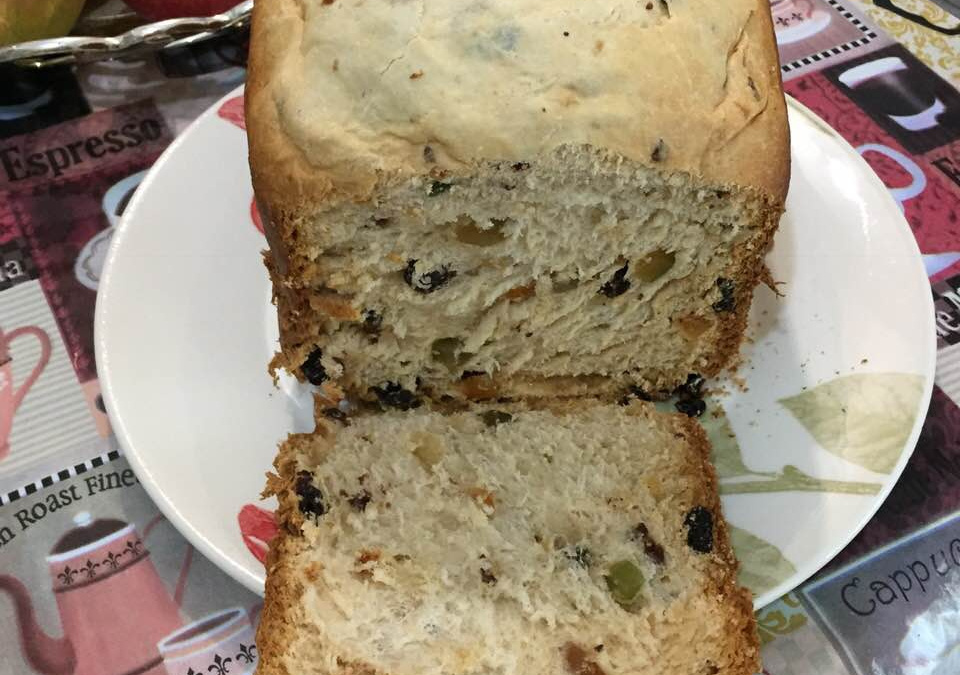 Panetone feito na panificadora