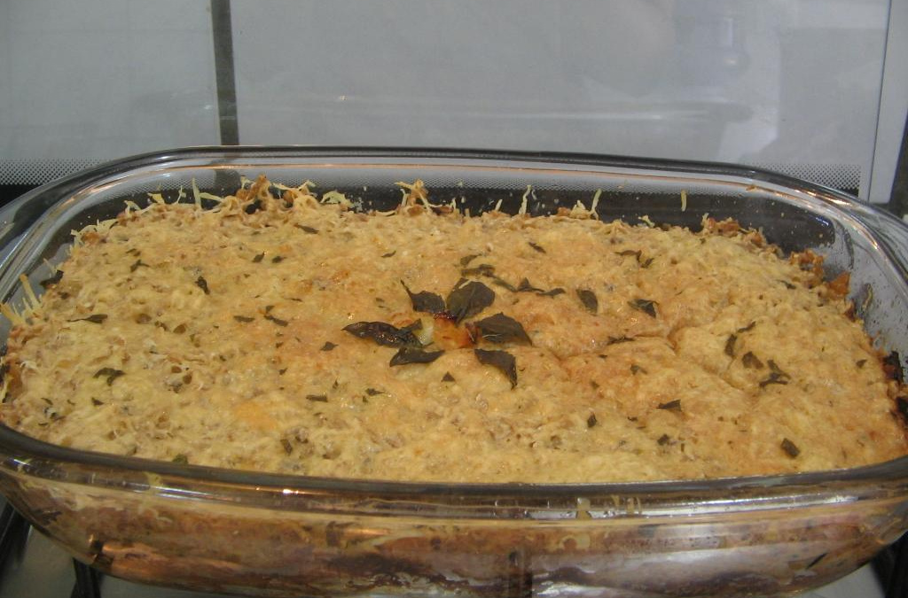 Escondidinho de atum e arroz integral