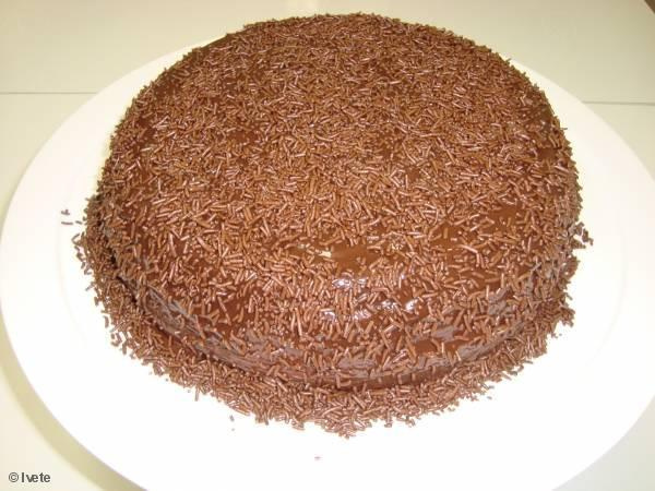 Bolo gelado de chocolate