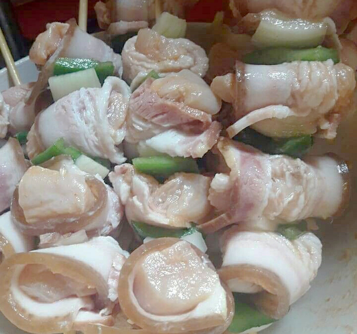 Espetinho de frango e bacon