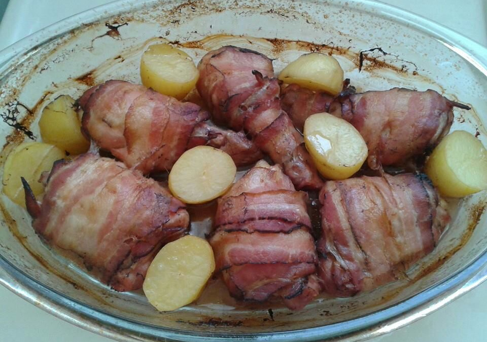 Frango com bacon e refrigerante de cola