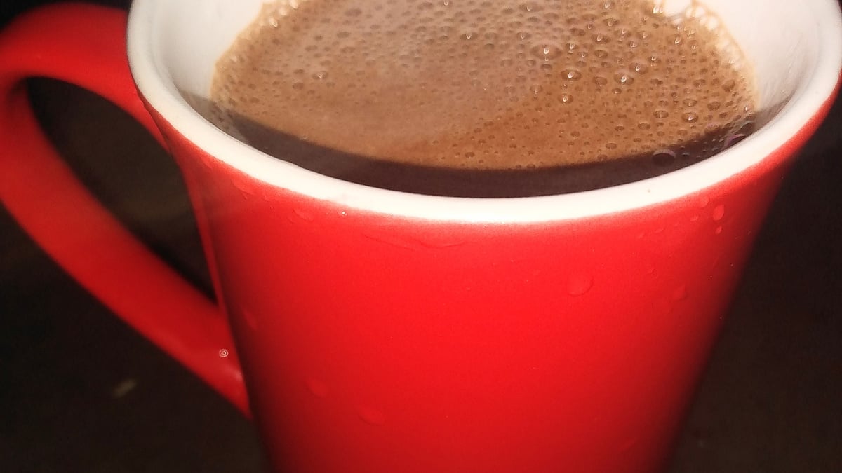 Chocolate quente com leite em pó